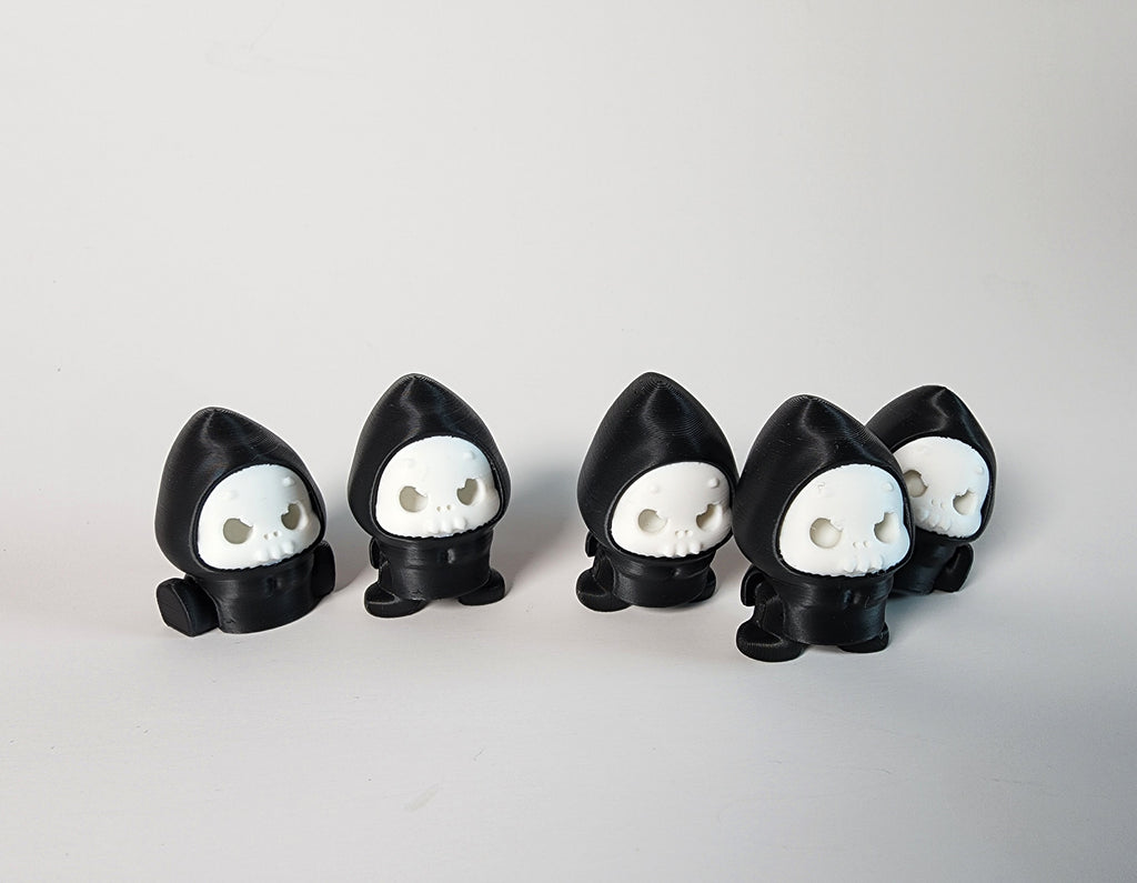 3D Printed Mini Grim Reaper Fidget Toy: Gothic Halloween Decor