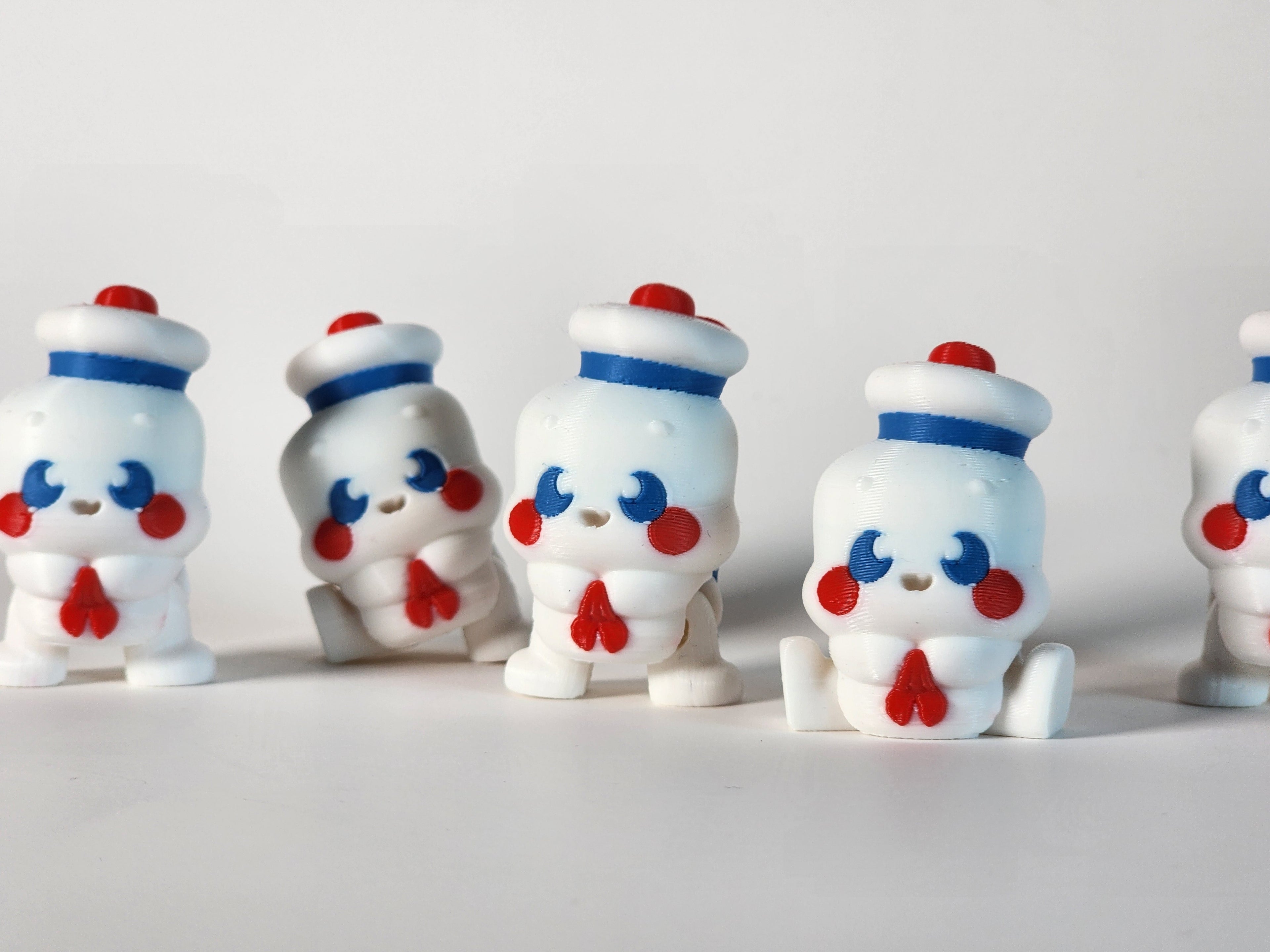 Mini Marshmallow Man Fidget Toy – 3D Printed Ghostbusters-Inspired Collectible | Halloween Vintage Kawaii Figure