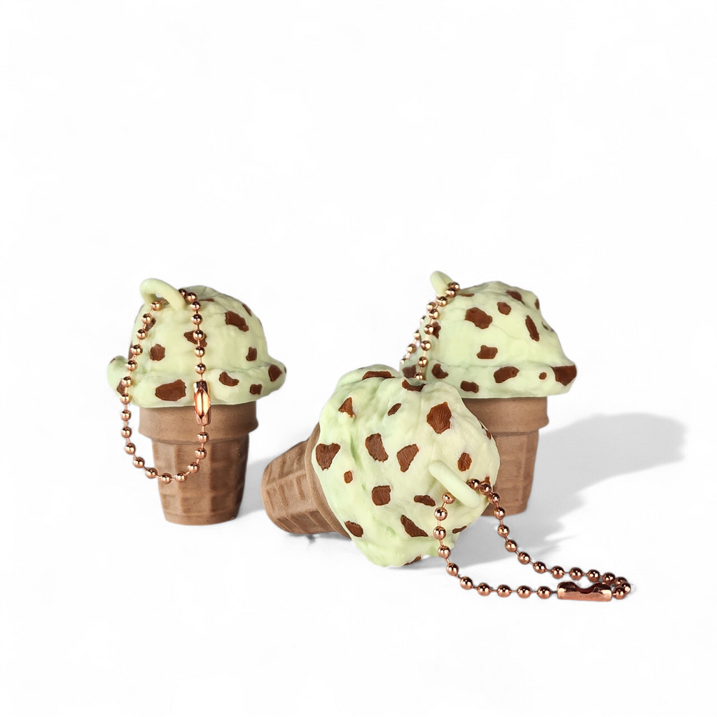 Mint Chip Ice Cream Clicker Keychain – Cute Fidget Toy, Sensory Clicker for Anxiety Relief, Neurodivergent-Friendly, Kawaii Bag Charm