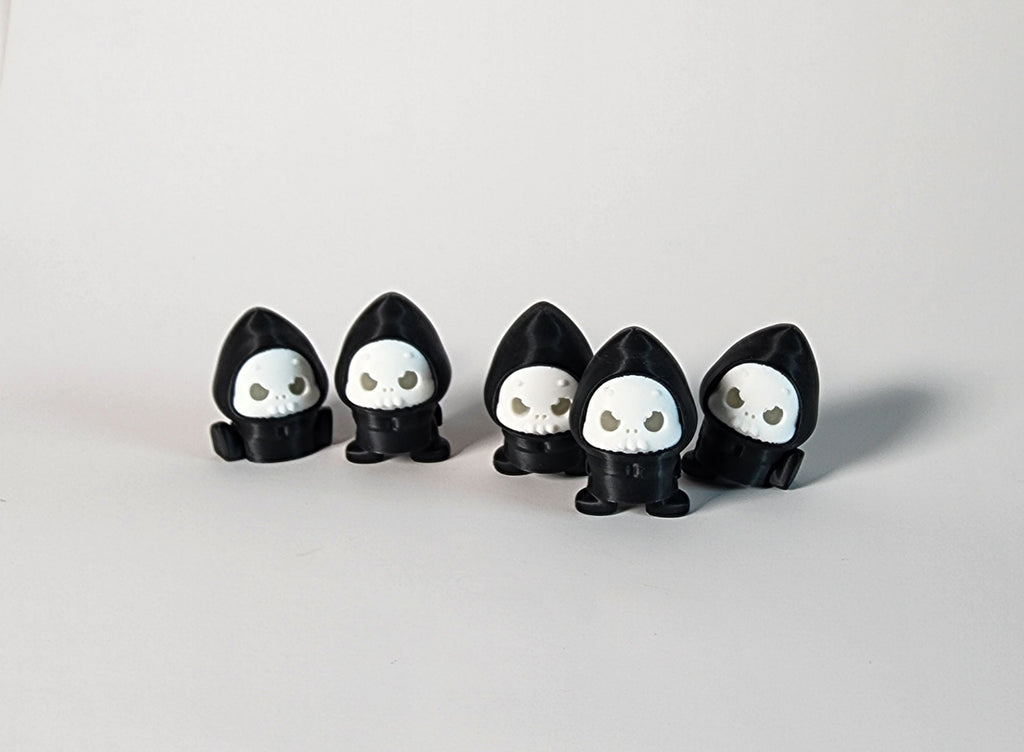 3D Printed Mini Grim Reaper Fidget Toy: Gothic Halloween Decor