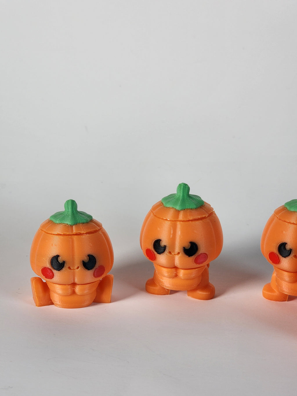 Mini Pumpkin Fidget Toy – Kawaii Halloween Desk Figurine