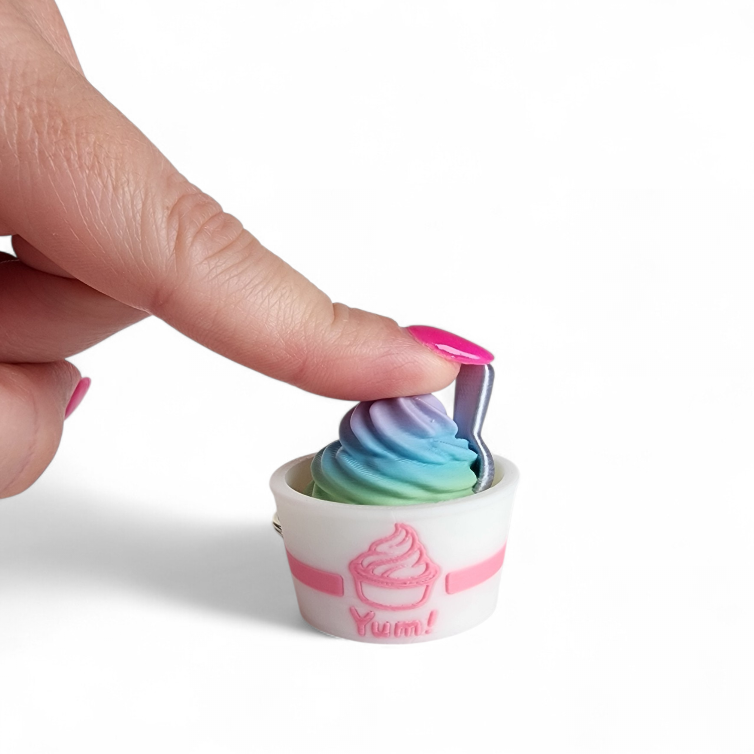 Swirly Frozen Yogurt Clicker Keychain – Cute Sensory Fidget Keychain for Stress Relief & Bag Charm