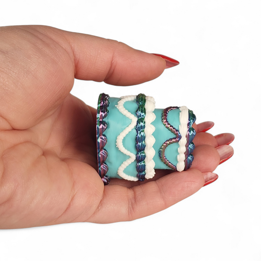 Dreamy Cake Clicker – 3D Printed Fidget Toy, Sensory Desk Toy
