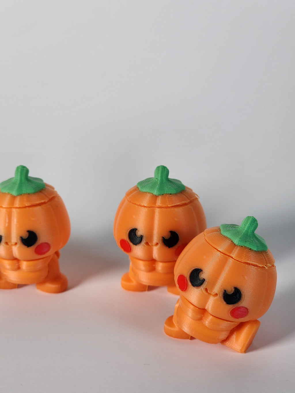 Mini Pumpkin Fidget Toy – Kawaii Halloween Desk Figurine