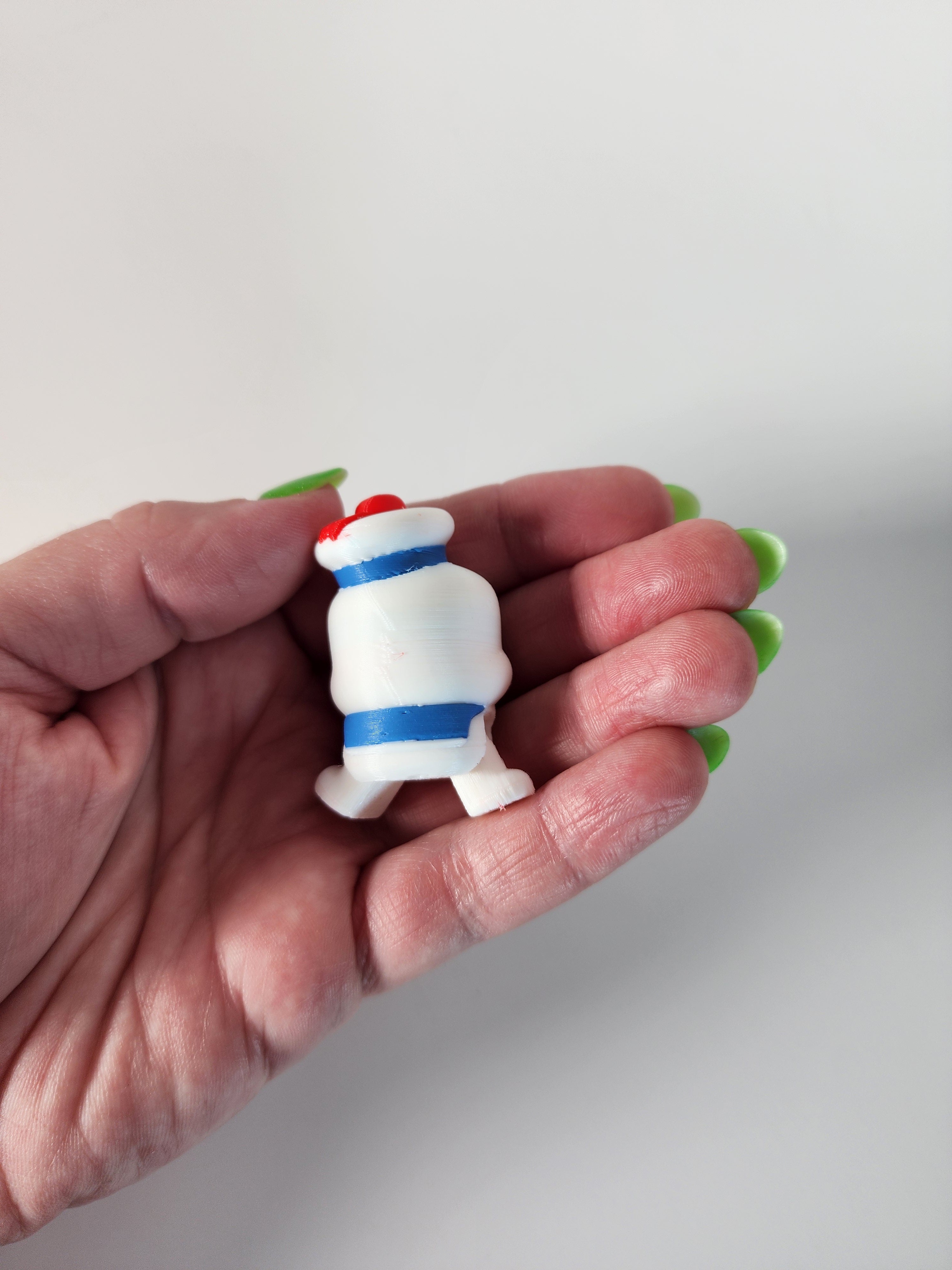 Mini Marshmallow Man Fidget Toy – 3D Printed Ghostbusters-Inspired Collectible | Halloween Vintage Kawaii Figure